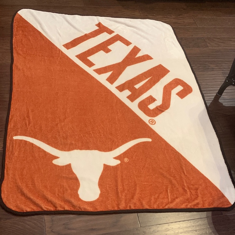 Texas Longhorns Unisex-Adult Micro Raschel Throw Blanket,46"x60",Halftone
